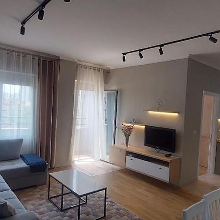 Lu-Er Tirana Center Apartment Экстерьер фото